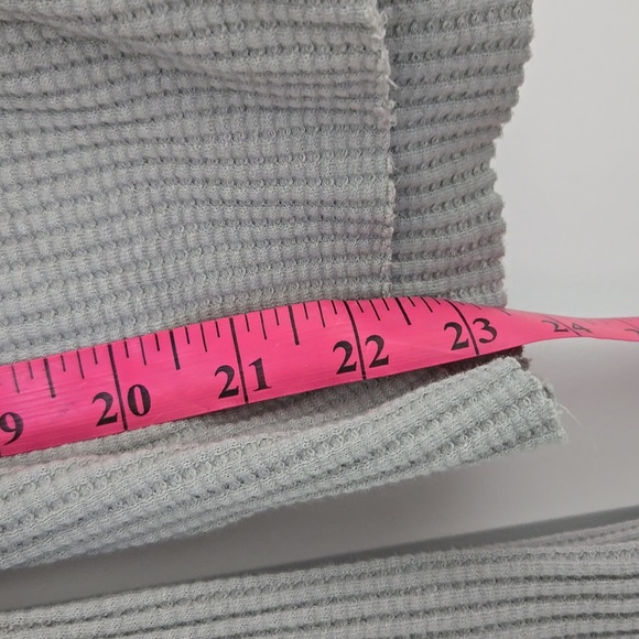 Solika Crop Top - Picture 3 of 4